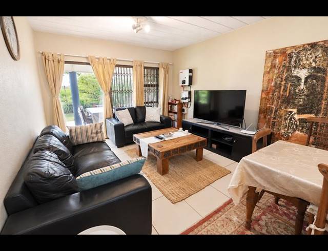 2 BEDROOM APARTMENT FOR SALE IN NORTHGATE